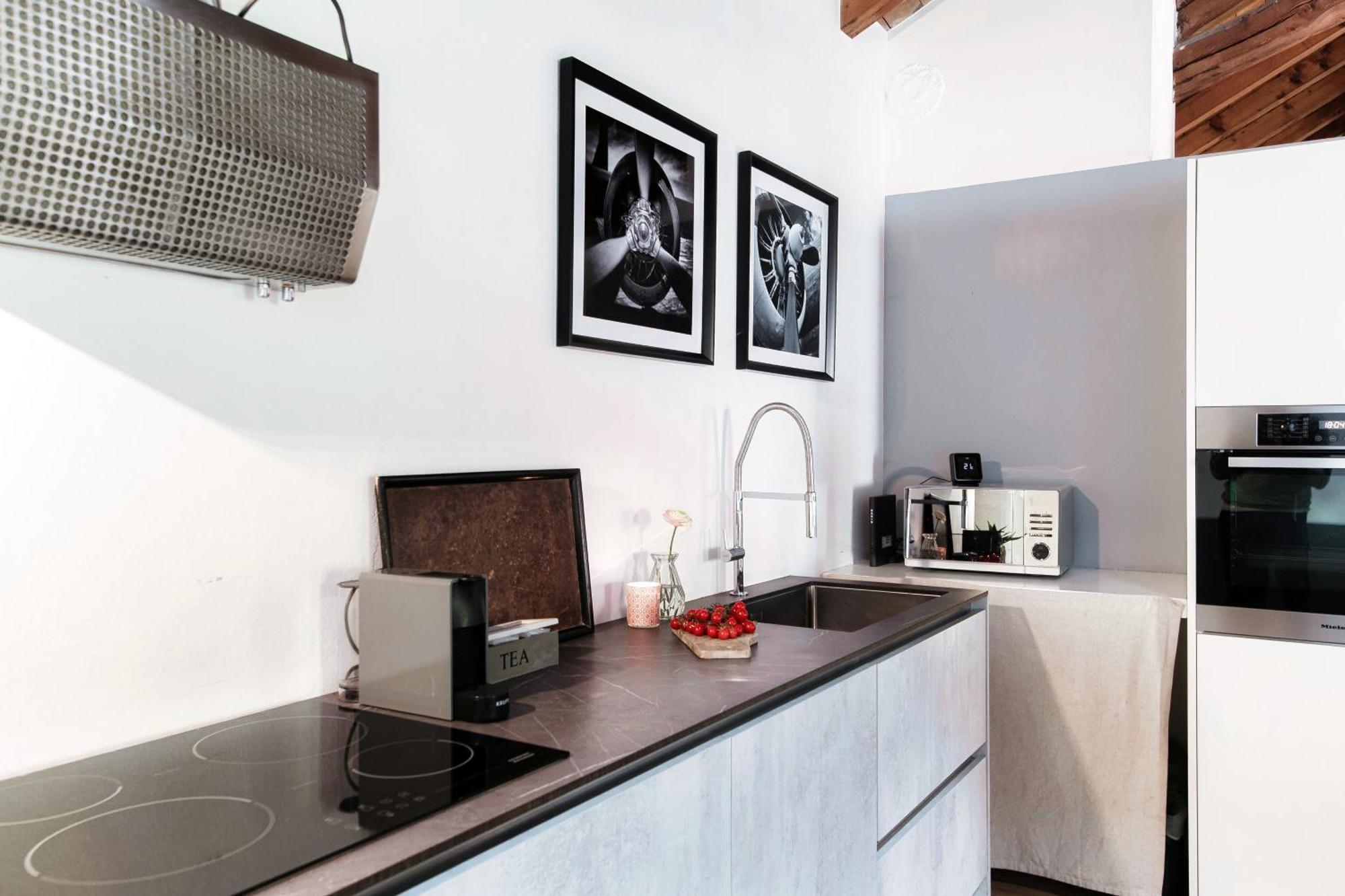 Corte Delle Rondini - Bymyhomeincomo Exterior photo