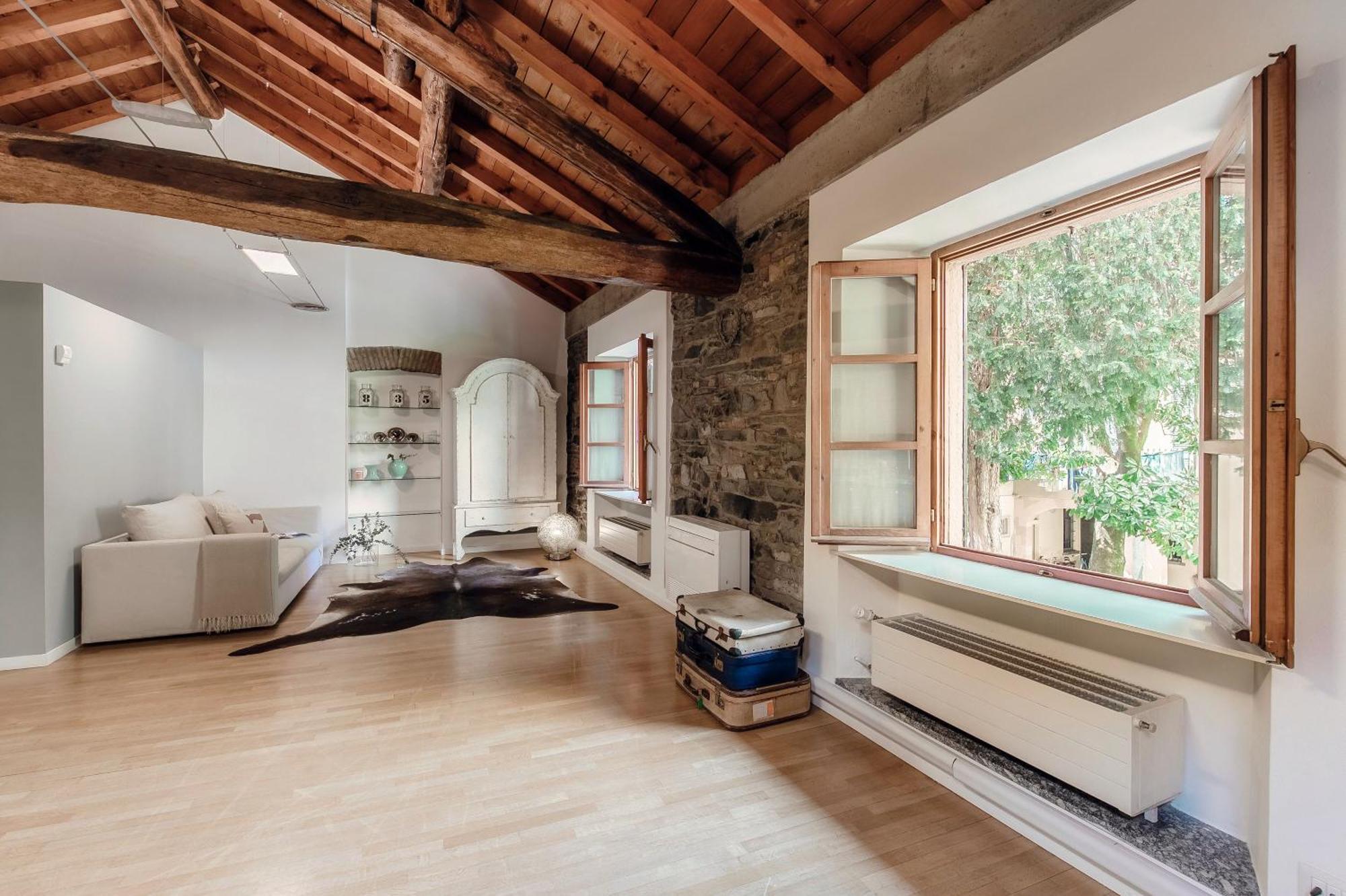 Corte Delle Rondini - Bymyhomeincomo Exterior photo